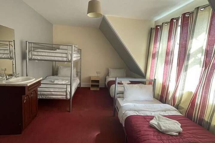 Room 16 of 22