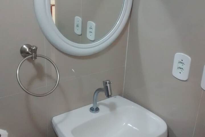 Room 12 of 25