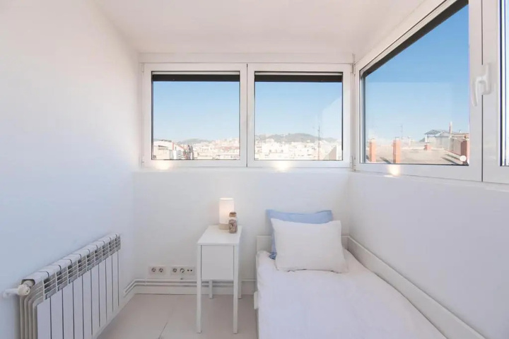 Exclusive Sagrada Familia Penthouse With Sea Views