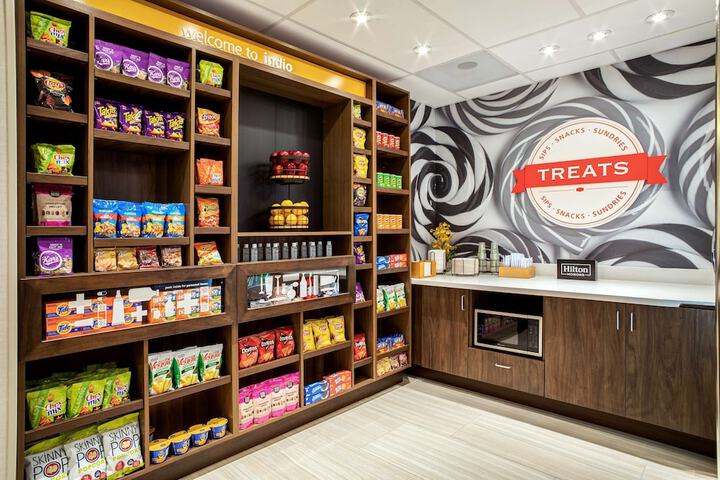 Snack bar