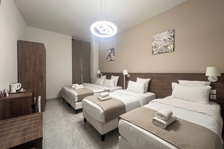 Room 34 of 68