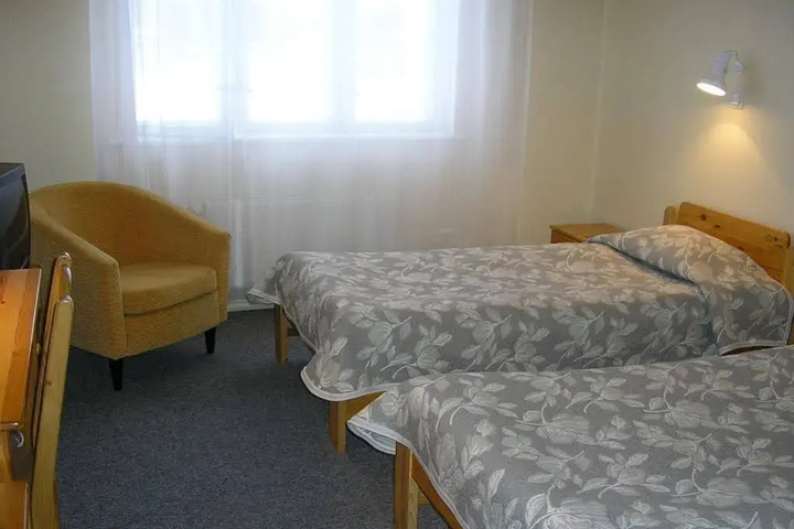 Room 6 of 20