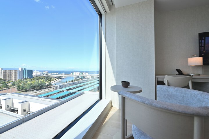 Room 52 of 121