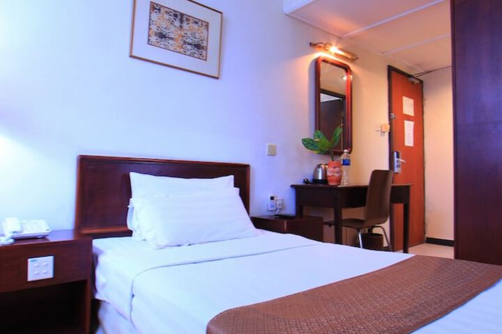Room 19 of 43