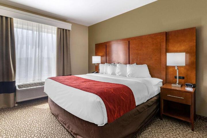 2 Queen Beds Suite (7 of 13)