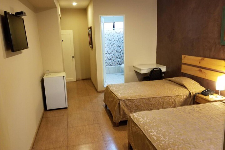 Room 11 of 43