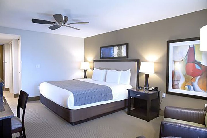 Room 8 of 30
