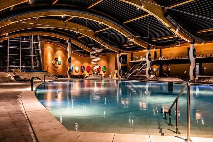 Pool 13 of 29