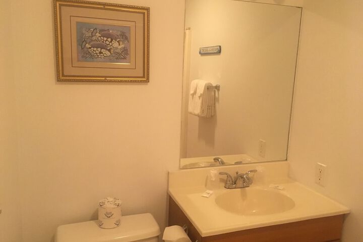 Room 25 of 34