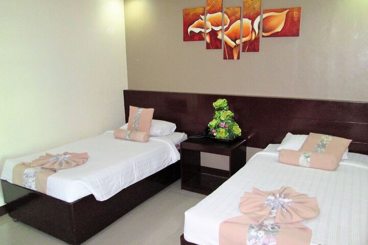 Room 11 of 23