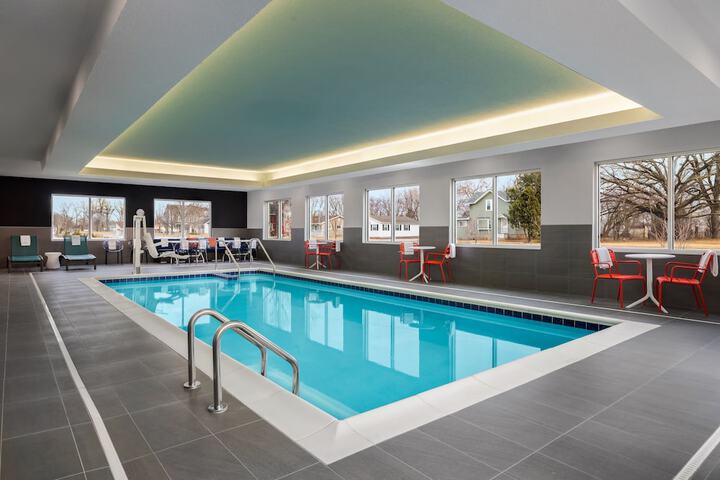 Pool 29 of 38