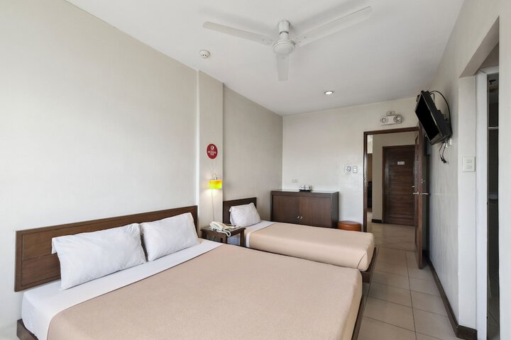 Room 4 of 26