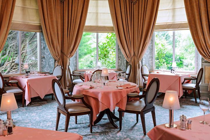 Dining 48 of 67