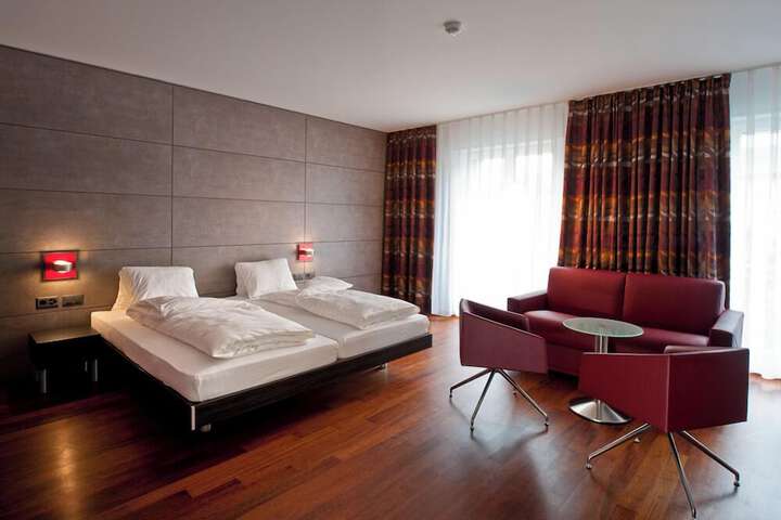 Room 20 of 40
