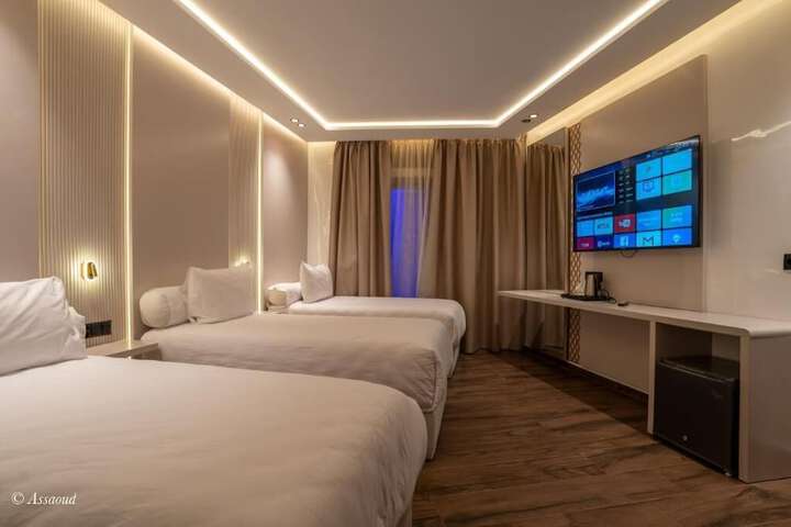 Room 4 of 30