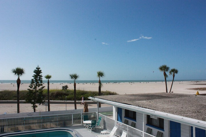 Beach 53 of 62