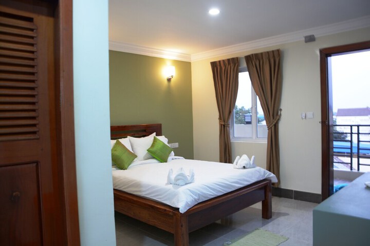 Room 10 of 44