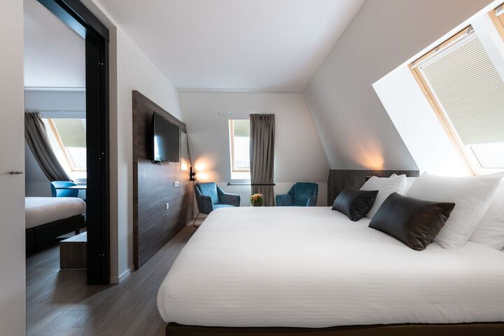 Room 29 of 74