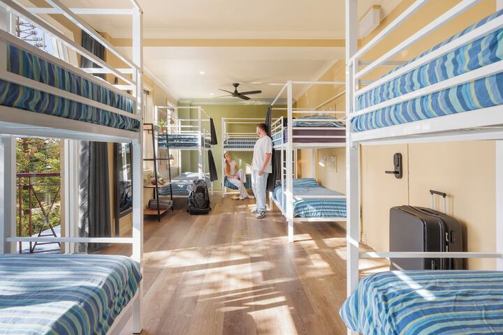Room 8 of 21