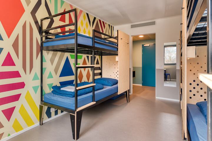Room 10 of 49