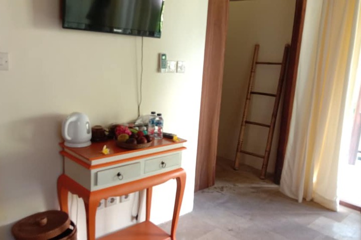 Room 12 of 67