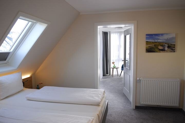 Room 48 of 72