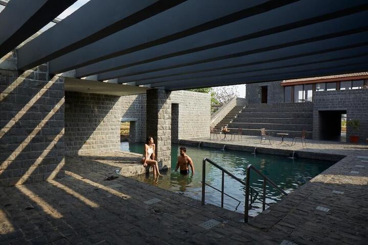 Pool 17 of 40