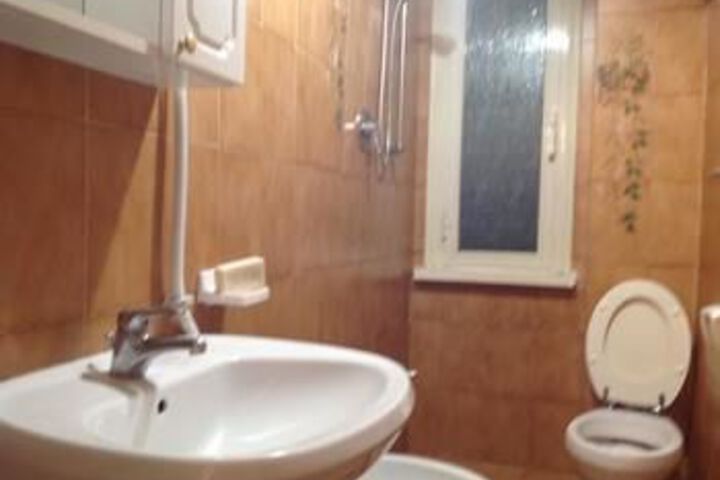 Room 3 of 26