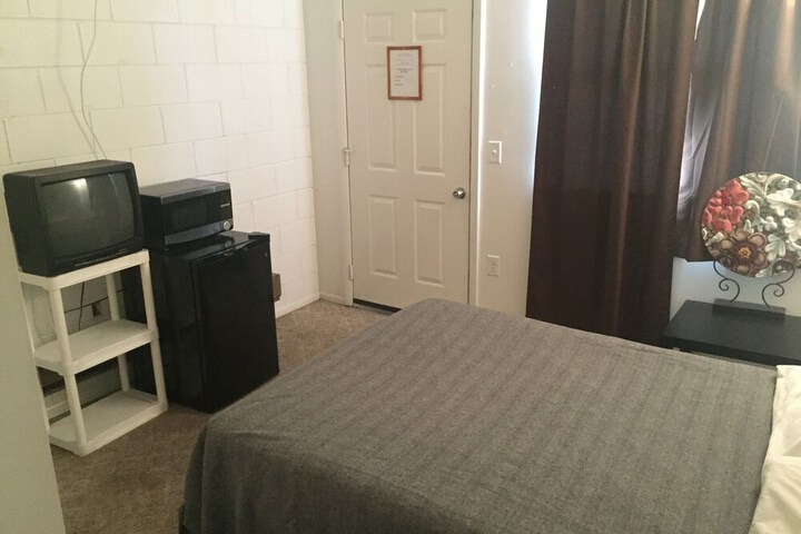 Room 10 of 23