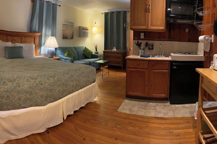Room 16 of 54