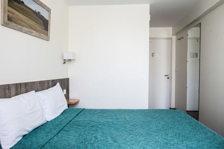 Room 13 of 90