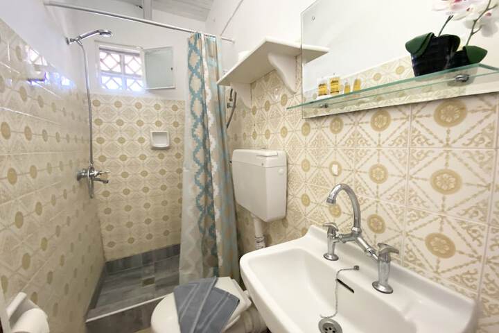 Room 47 of 72