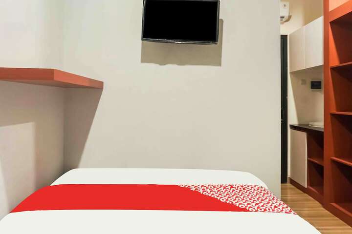 Room 17 of 30