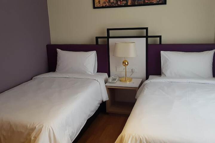 Room 26 of 44