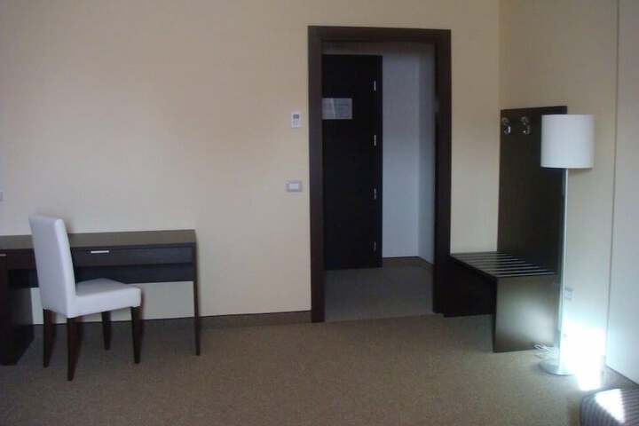 Room 14 of 29