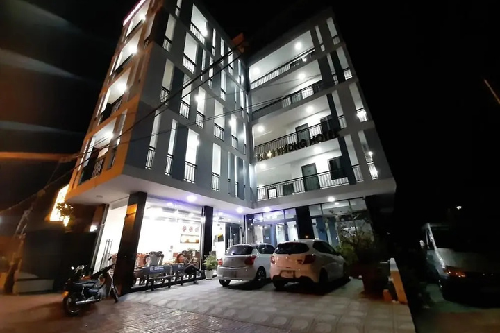 Dinh Huong Hotel
