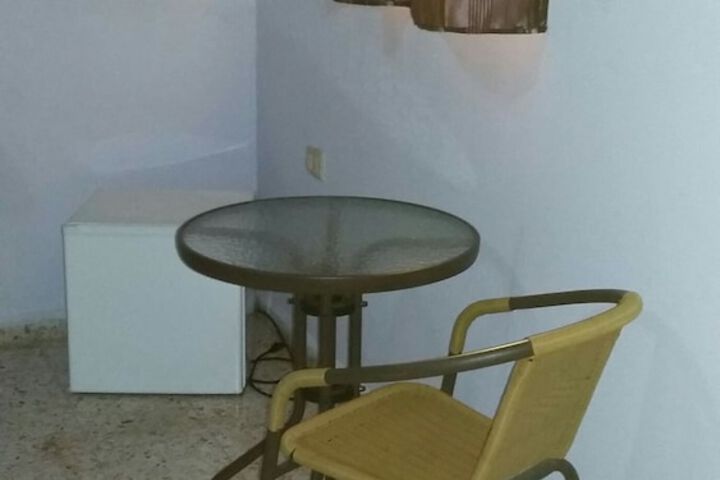 Room 10 of 40