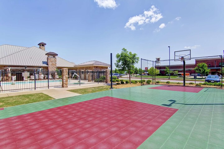 Sport court