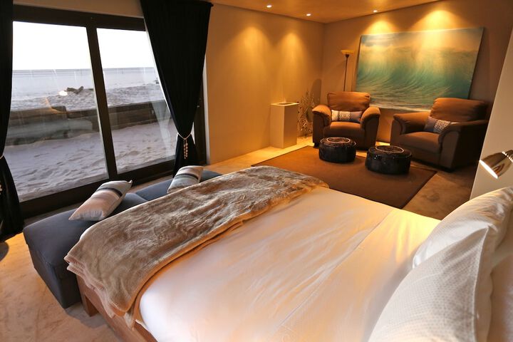Room 10 of 40