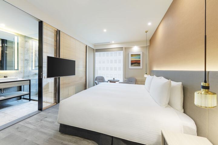 Room 4 of 46