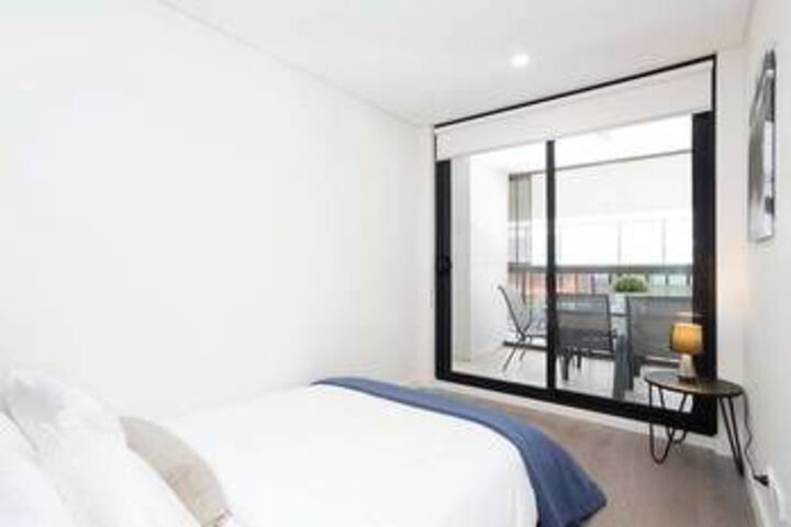 Room 10 of 20