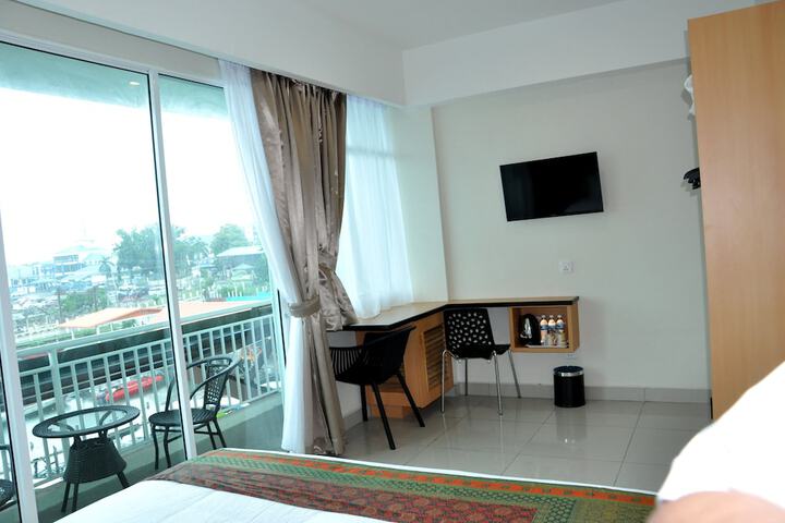 Room 12 of 49