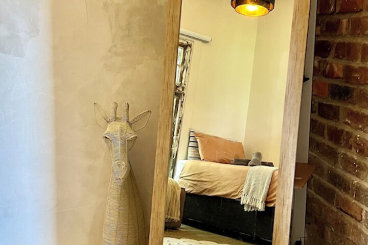 Room 10 of 159