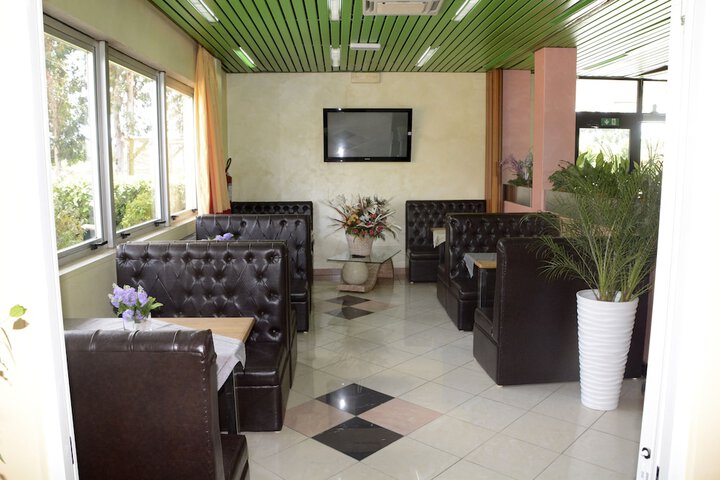 Hotel Interior 6 of 109