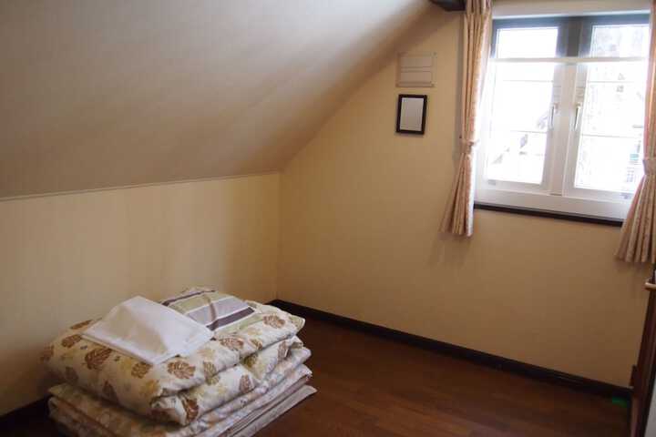 Room 5 of 46