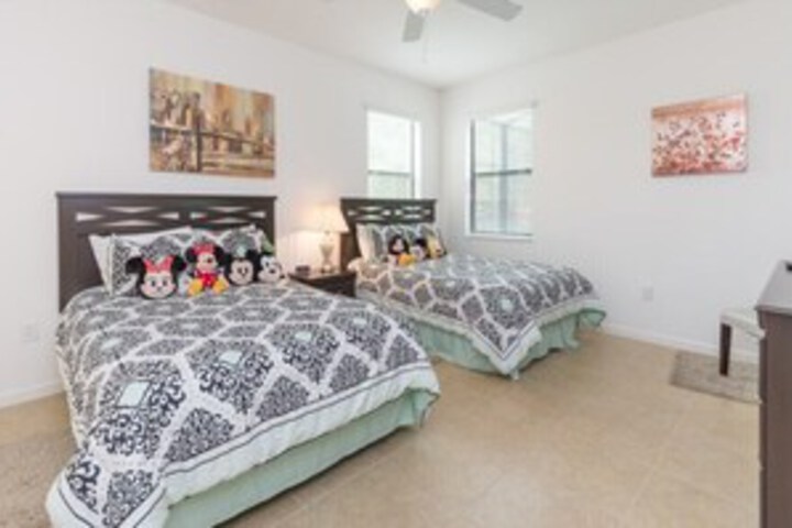 Room 48 of 66