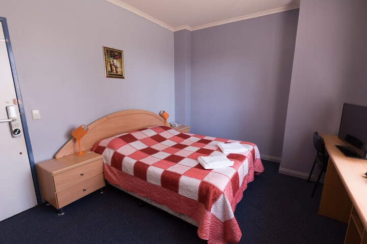 Room 2 of 23