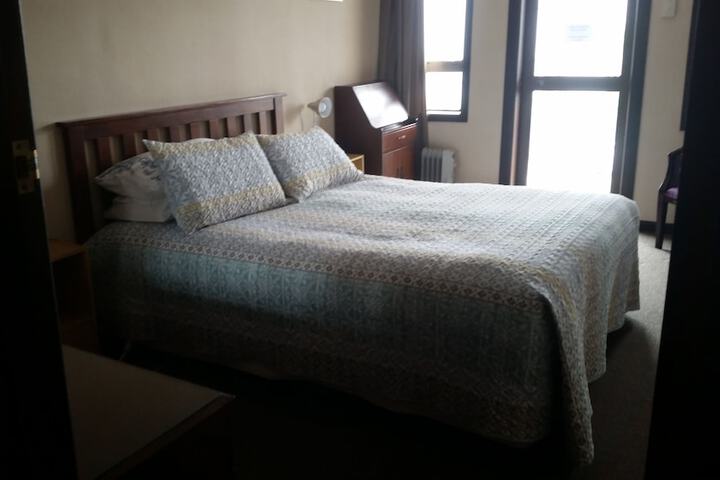 Room 17 of 47
