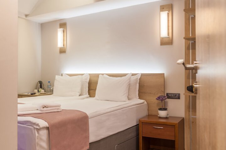 Room 14 of 50