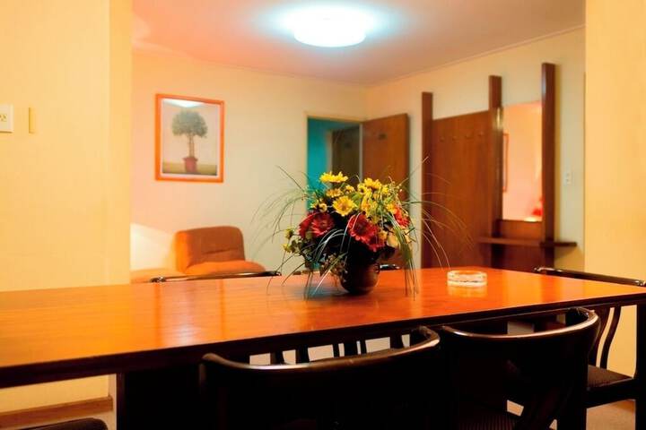 Room 10 of 18
